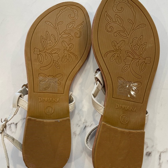 Diviana NWT womens sandals - Picture 3 of 3